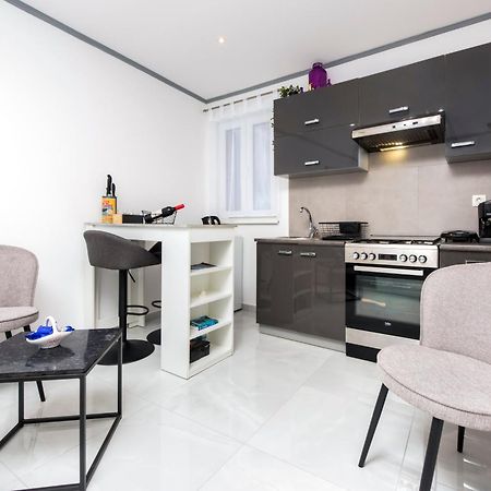 Apartment Leo Rovinj Extérieur photo